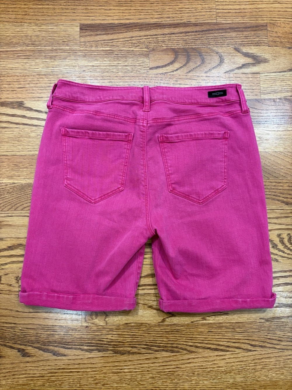 Liverpool Hot Pink Roll-Cuff 7" Denim Shorts sz 8/29 - Picture 3 of 8